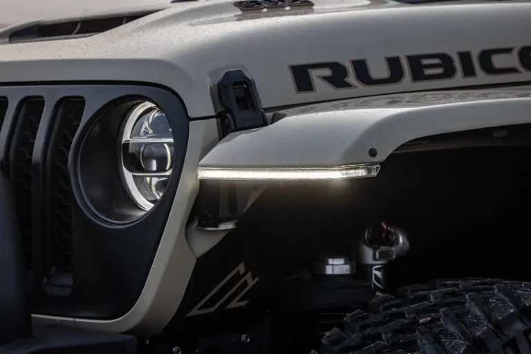 ジープ ラングラーJL JEEP WRANGLER JL フェンダーデイライト Jeep JL/JT Fender Chop Kit – Brace + DRL Running Lights