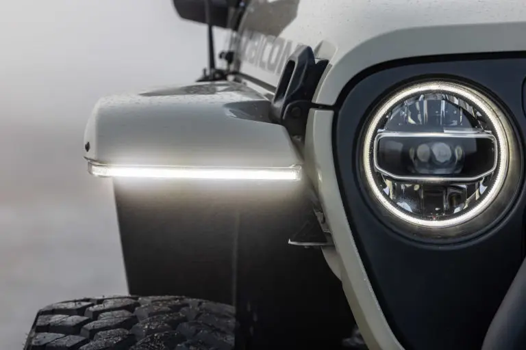 ジープ ラングラーJL JEEP WRANGLER JL フェンダーデイライト Jeep JL/JT Next-Gen High-Lines - Fender Chop Brace with Daytime