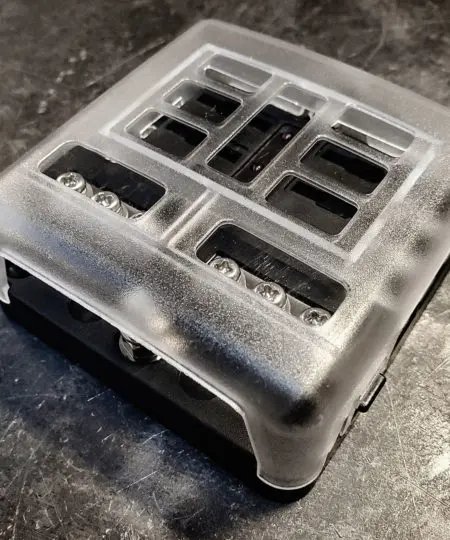 6-way-fuse-box-with-negative-bus