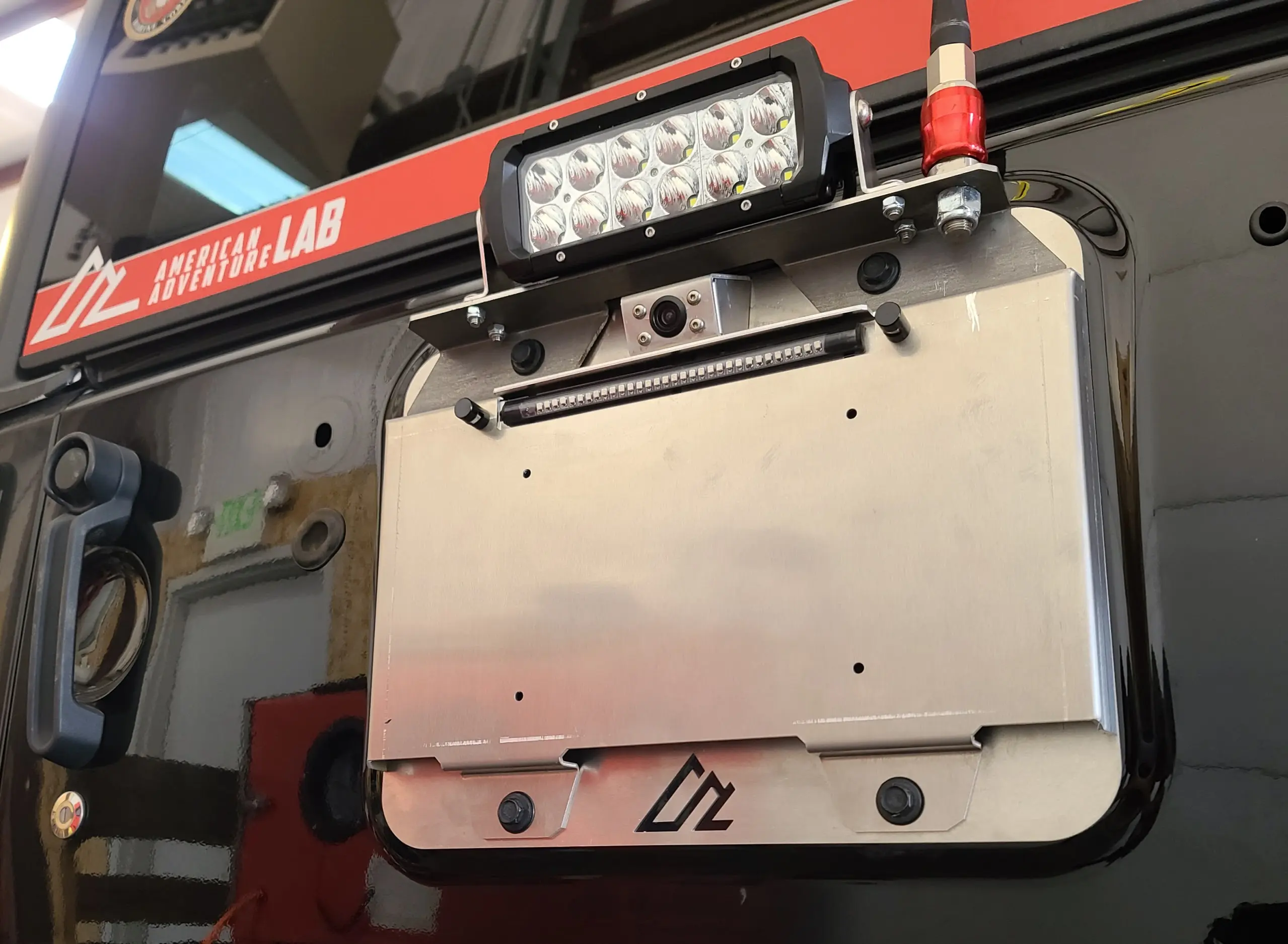 Jeep JK Spare Tire Delete with Backup Camera