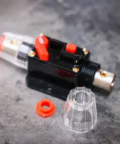 Alternative view of 12 Volt Inline Circuit Breaker