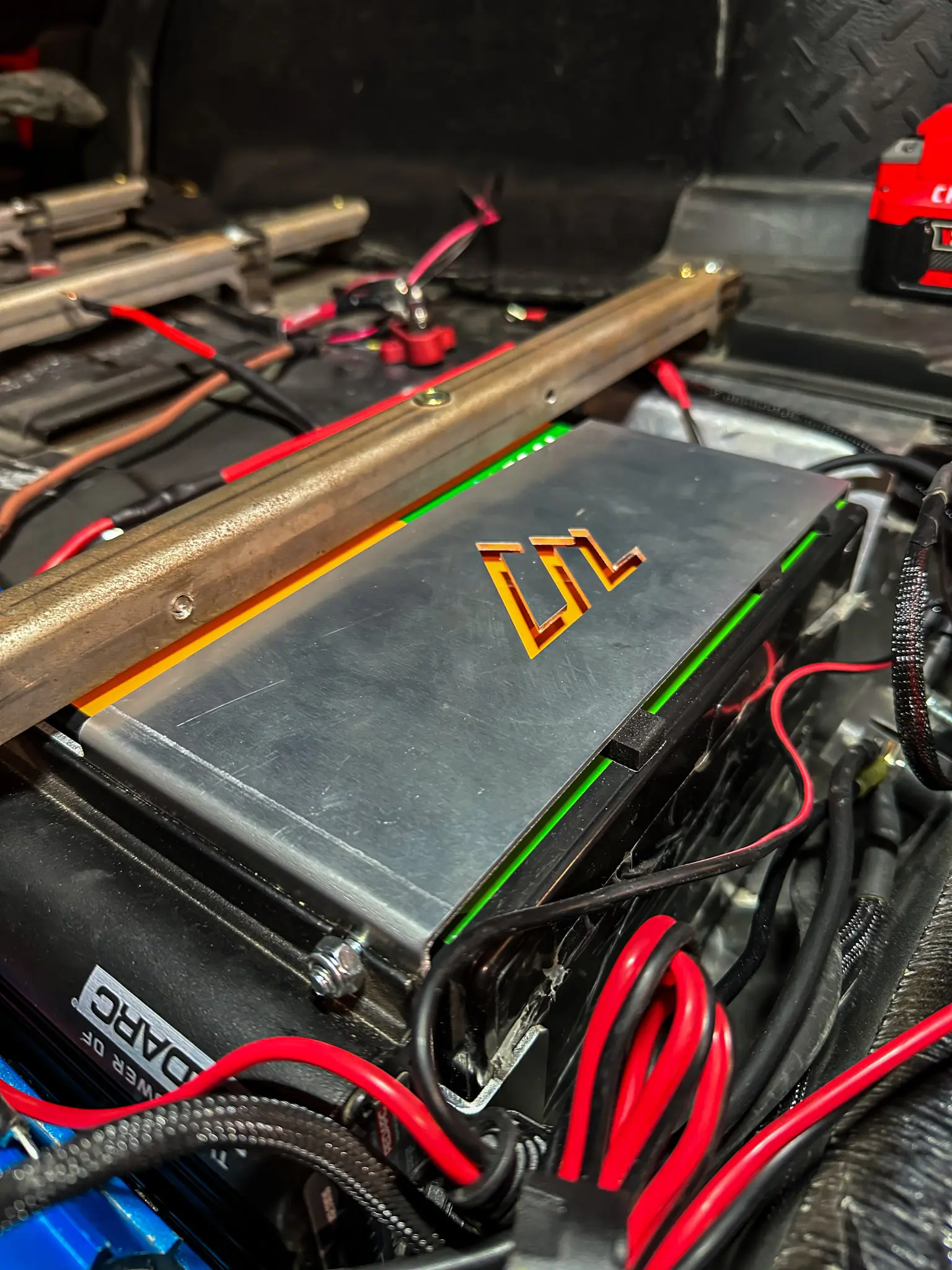 Jeep JKU Cargo Compressor Bracket Battery Mount - Image 4