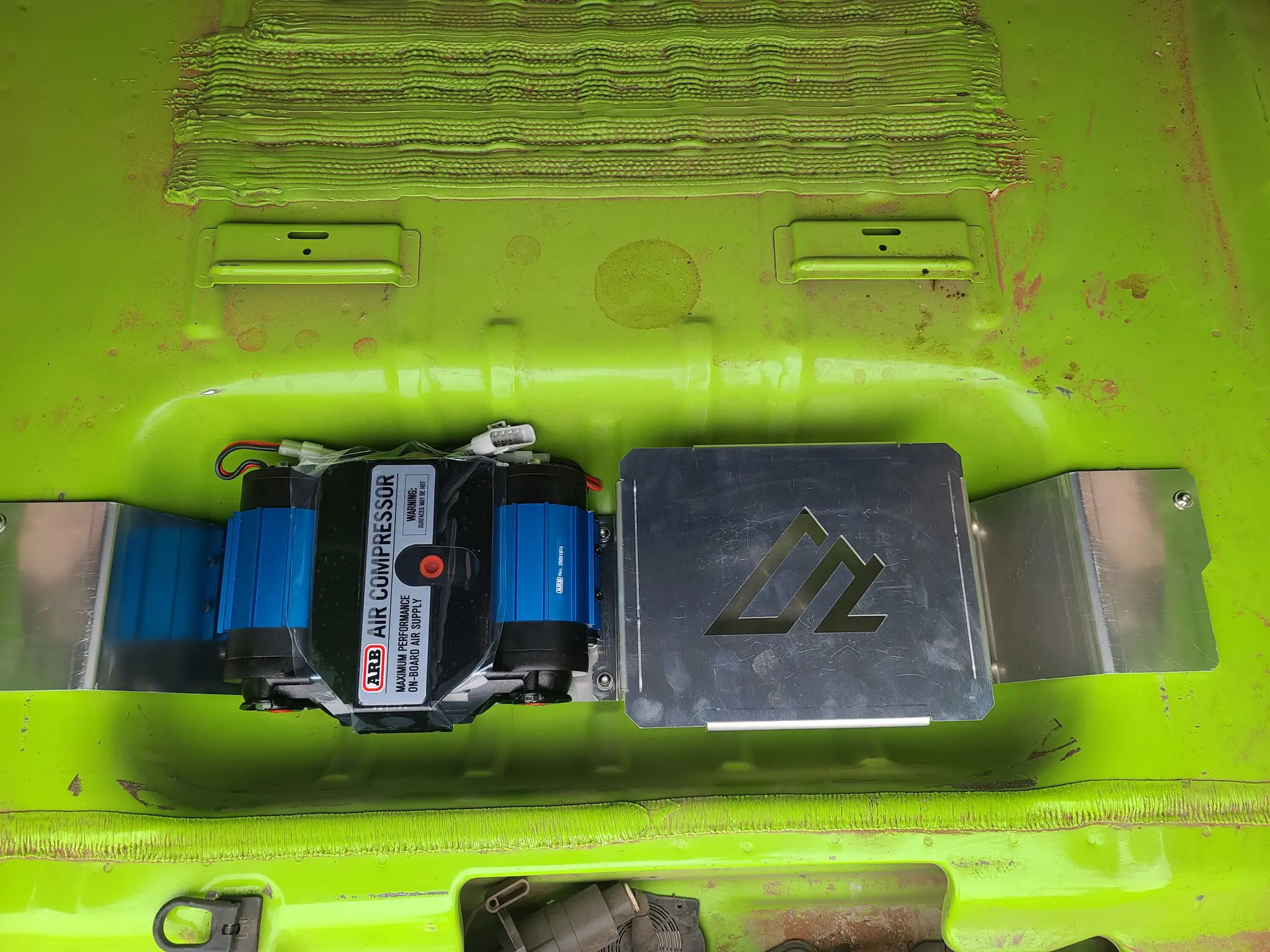 Jeep JKU Cargo Compressor and Auxiliary Battery Mount - Image 3