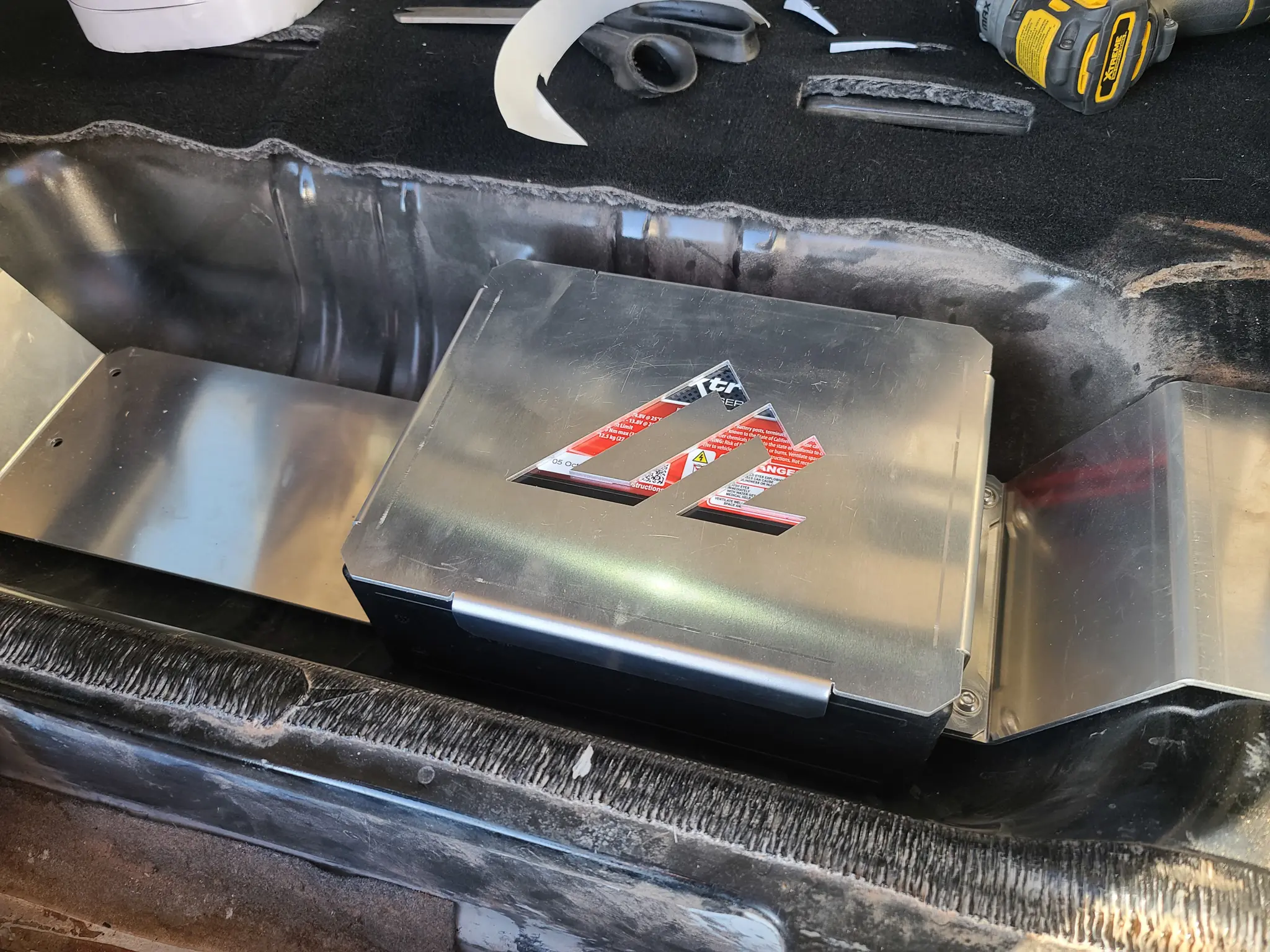 Jeep JKU Cargo Compressor and Auxiliary Battery Mount - Image 4