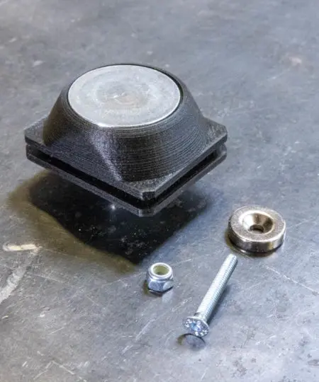 Magnetic MOLLE Mount