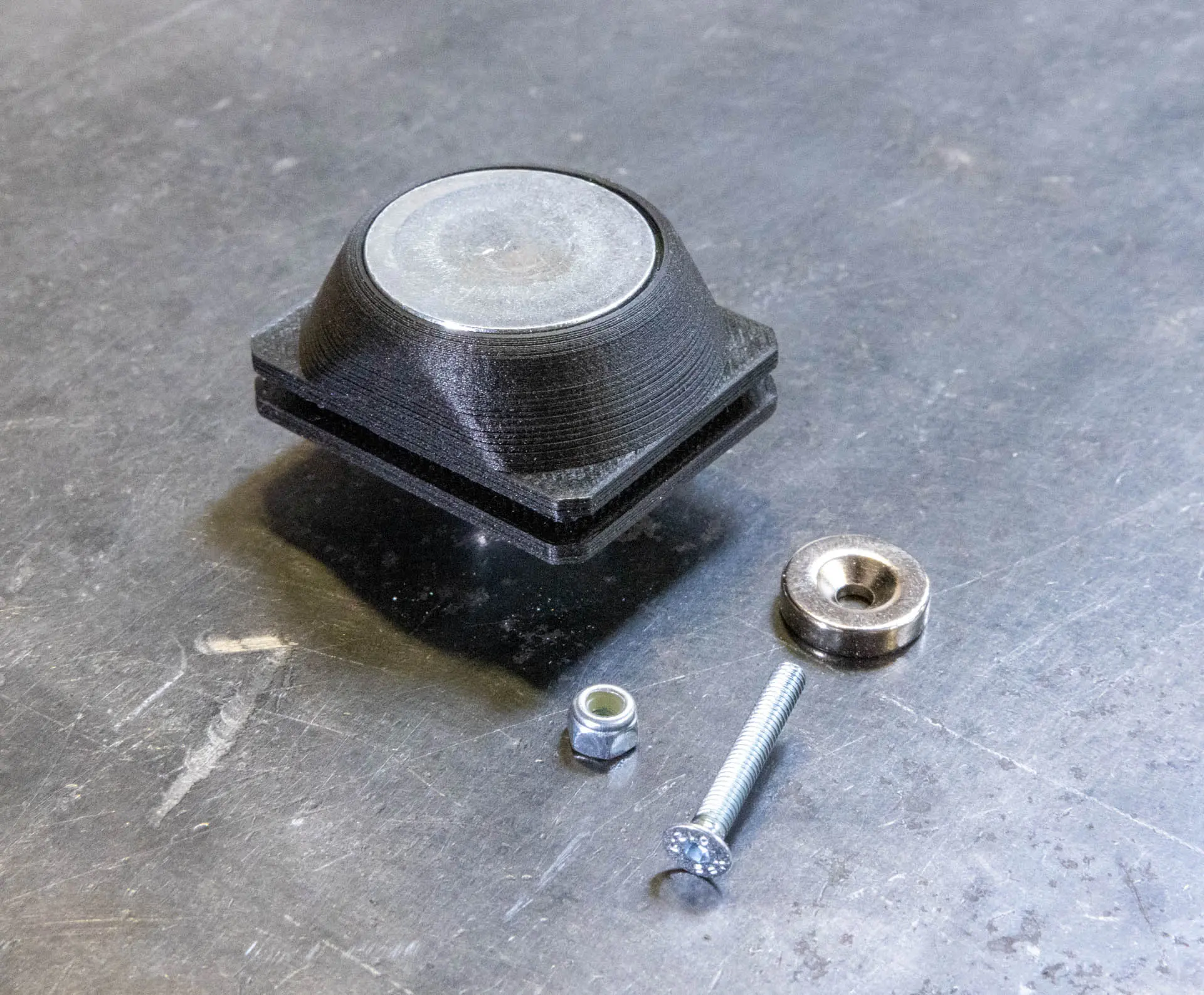 Magnetic MOLLE Mount