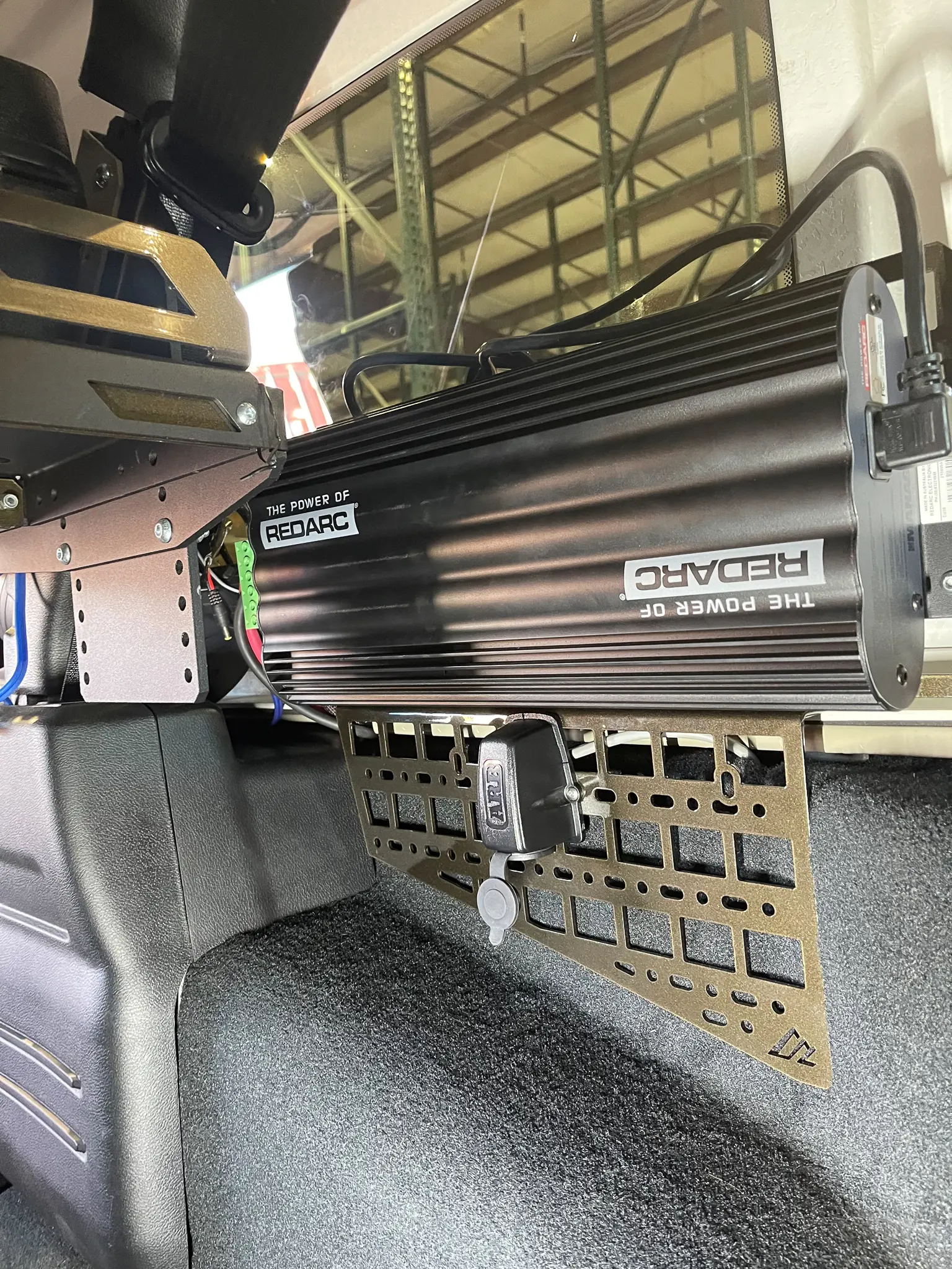 Jeep Wrangler JLU Side MOLLE panels - Image 12