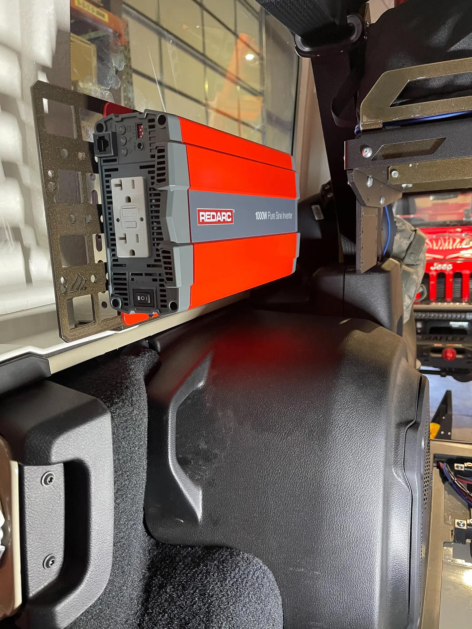 Jeep Wrangler JLU Side MOLLE panels - Image 18