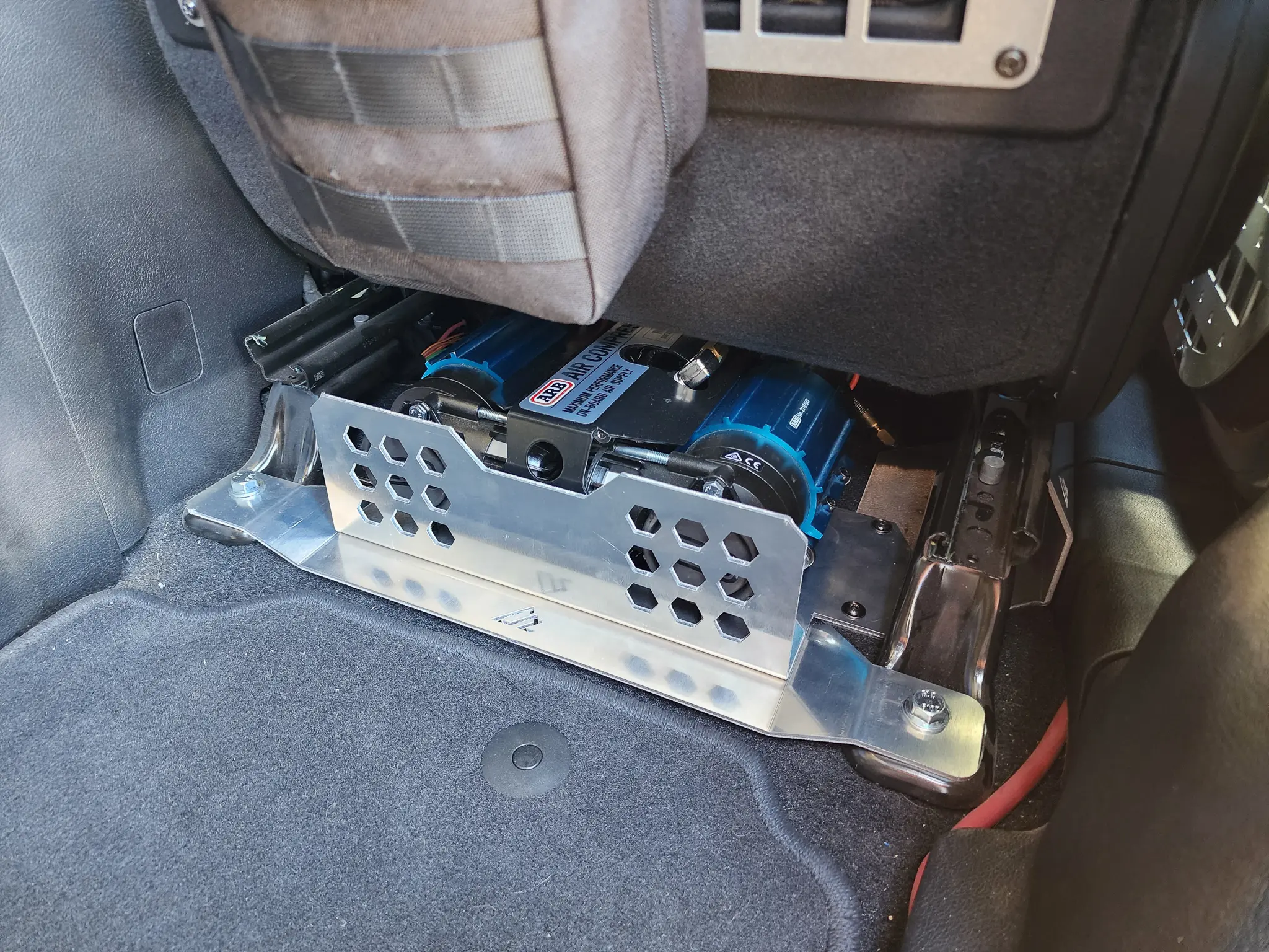 Under Seat Mount - ARB Dual Compressor Kit - Image 2