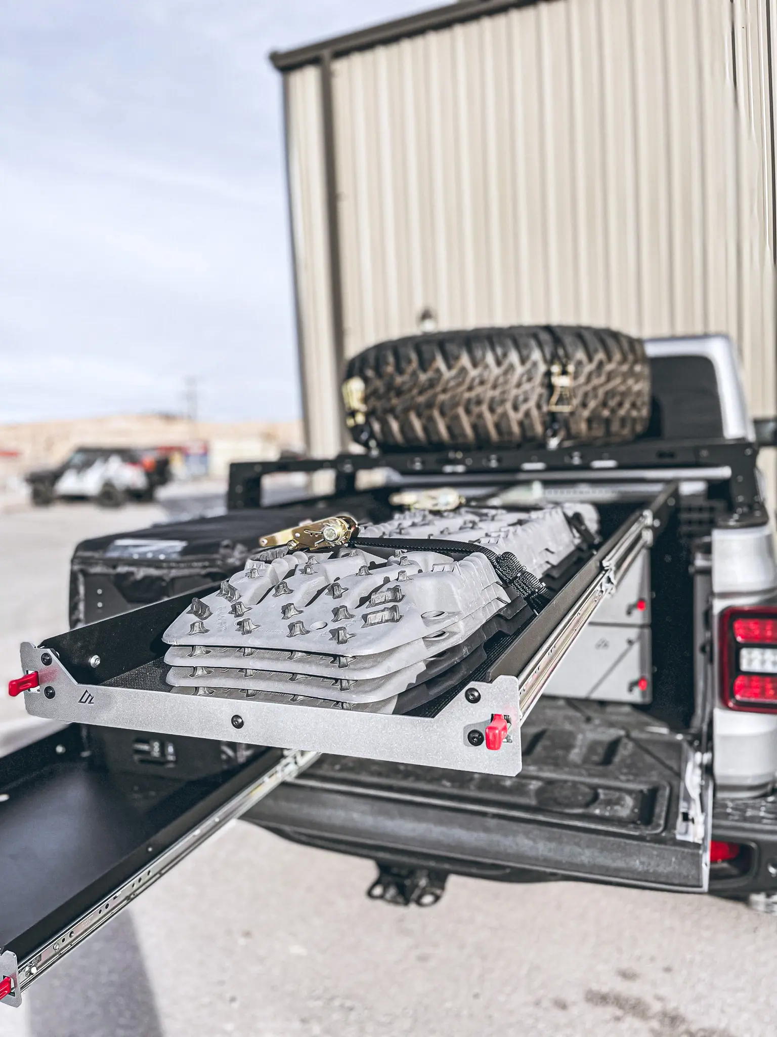 Jeep JT Fridge Slide - Image 7