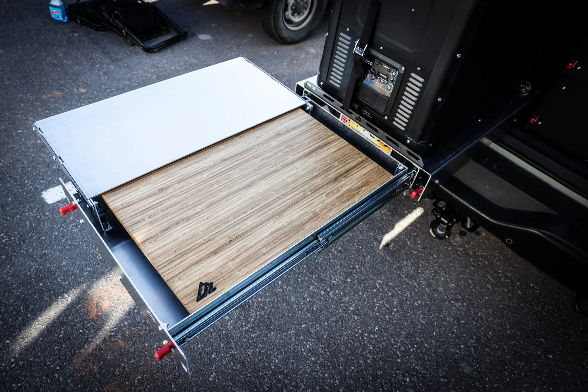 Bronco Flip'n Slide Drawer - Image 4