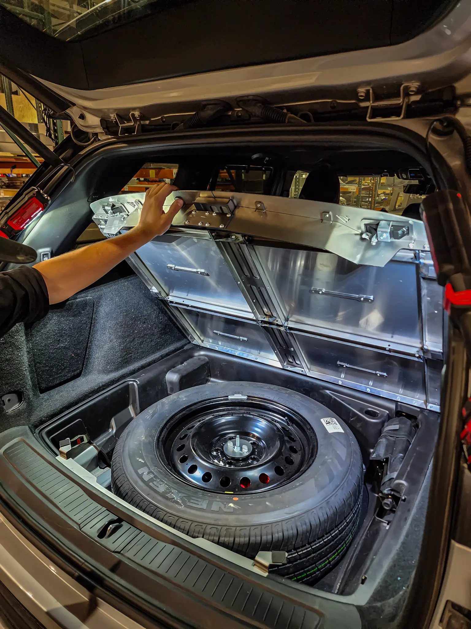 Jeep Grand Cherokee WL MASS Storage Platform - Image 3