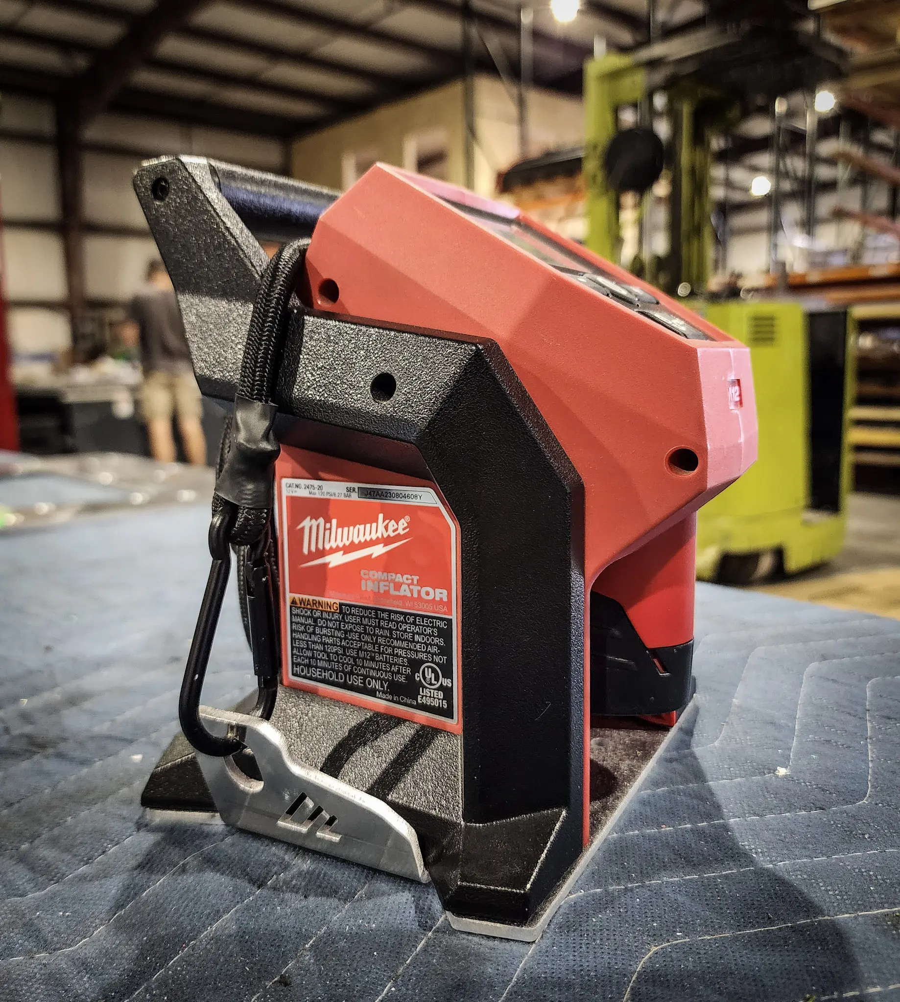 Milwaukee M12™ Compact Inflator Mounting Bracket - Image 3