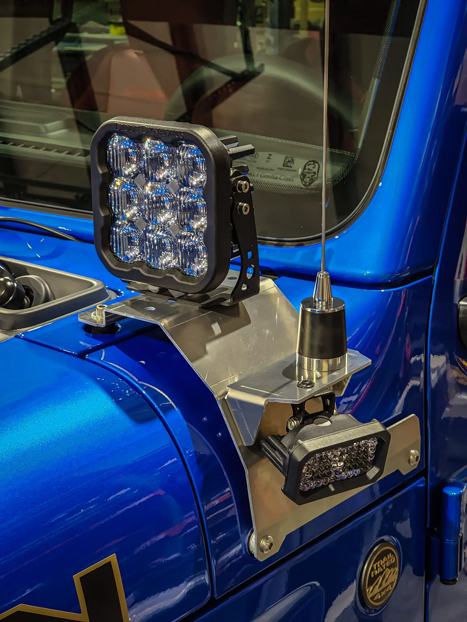 Jeep Wrangler 392 and Gladiator Mojave A-Pillar Light and Antenna Brackets