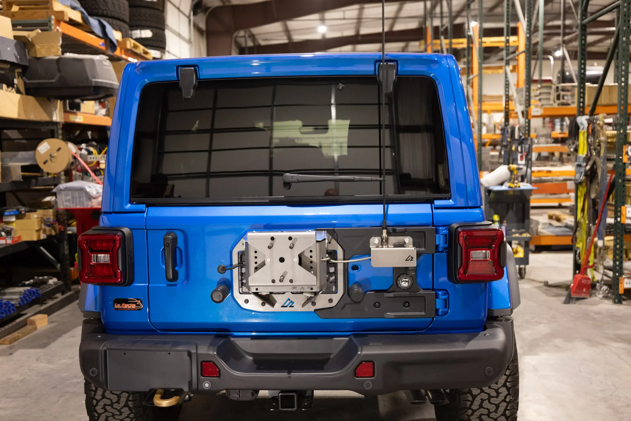 Jeep JL Spare Tire Dual ARB Compressor Bundle