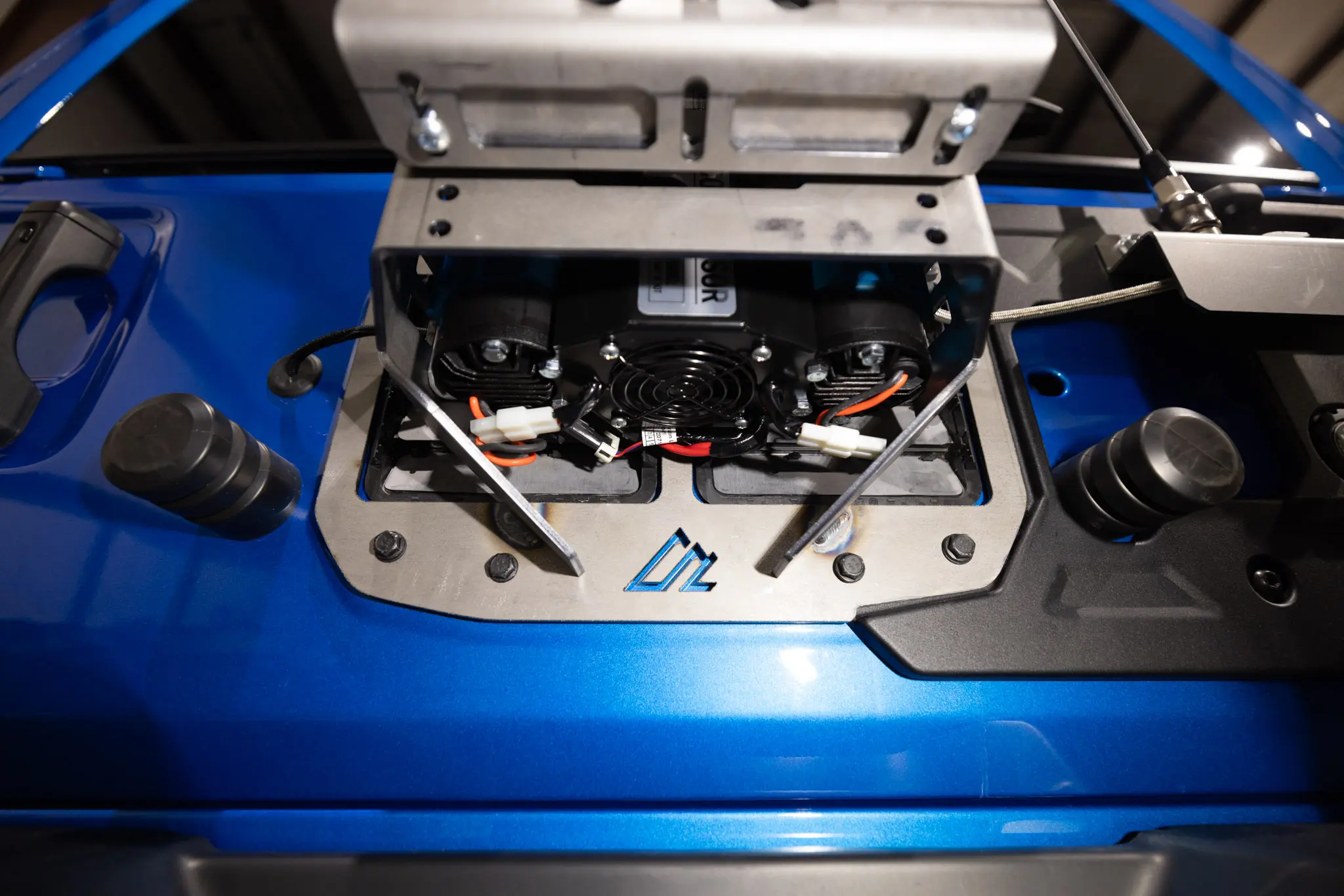 Jeep JL Spare Tire Dual ARB Compressor Bundle - Image 2