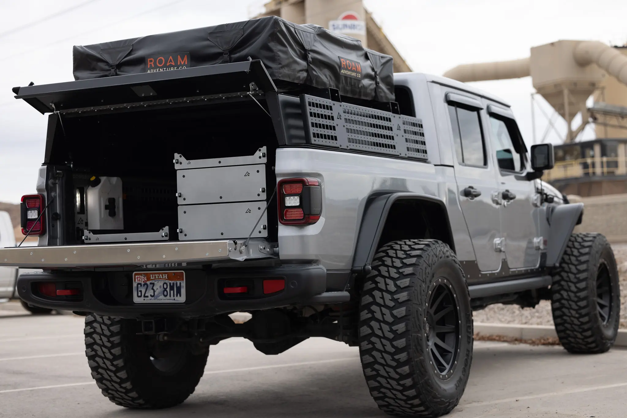 Jeep Gladiator Load-Bearing Enclosure Bundle - Image 18