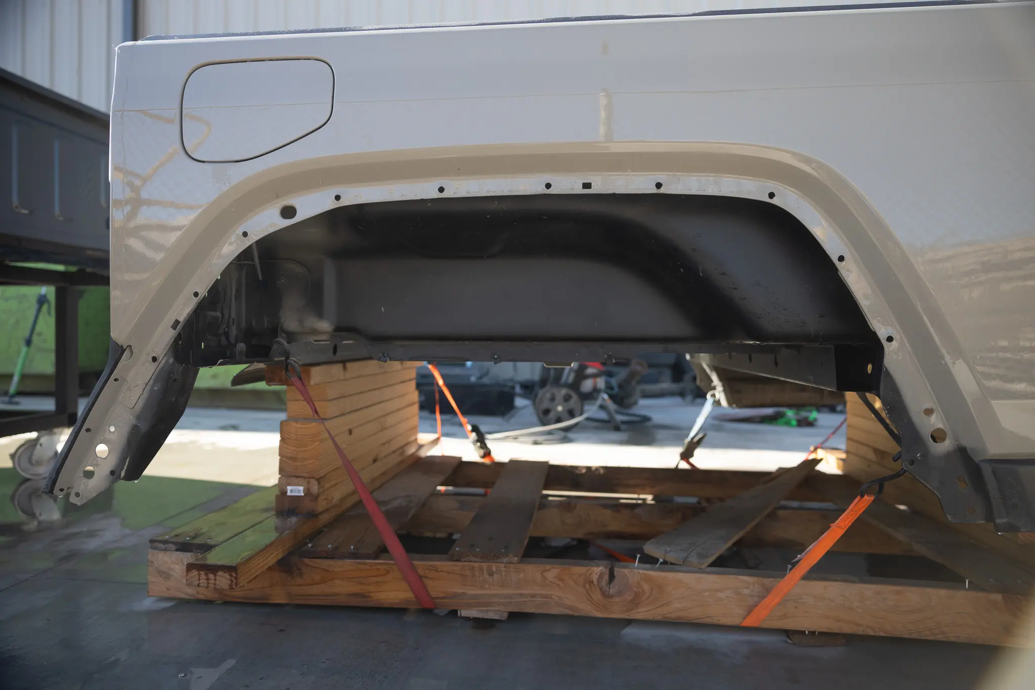 Jeep Gladiator Bed - (Gobi) - Image 7