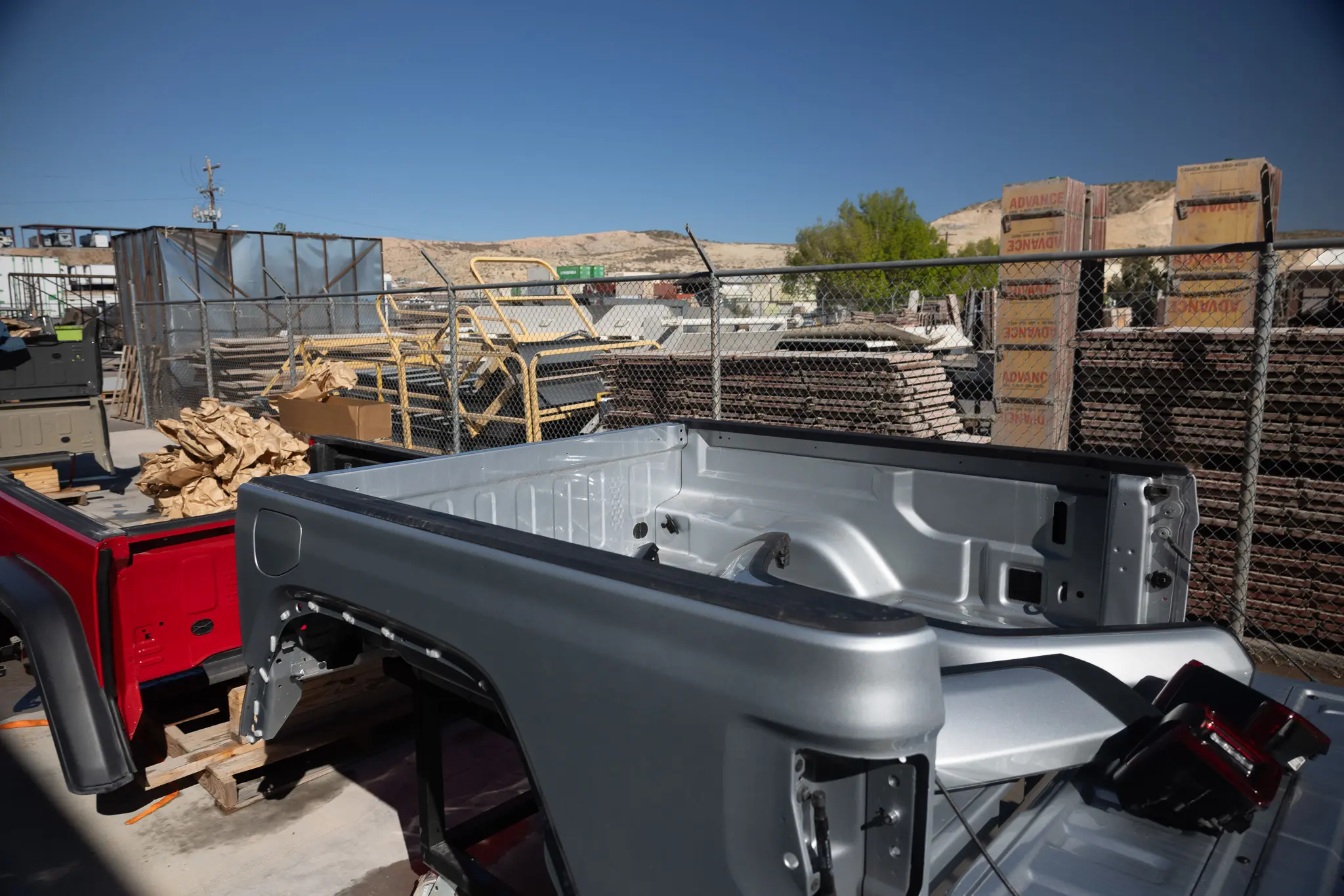 Jeep Gladiator Bed (Zynith Silver) - Image 5