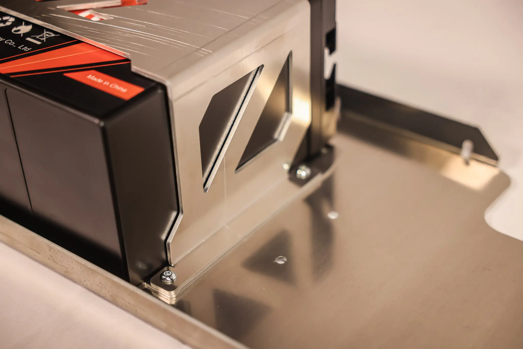 Jeep JL 100Ah Li-Time Mini Battery Bracket - Image 7