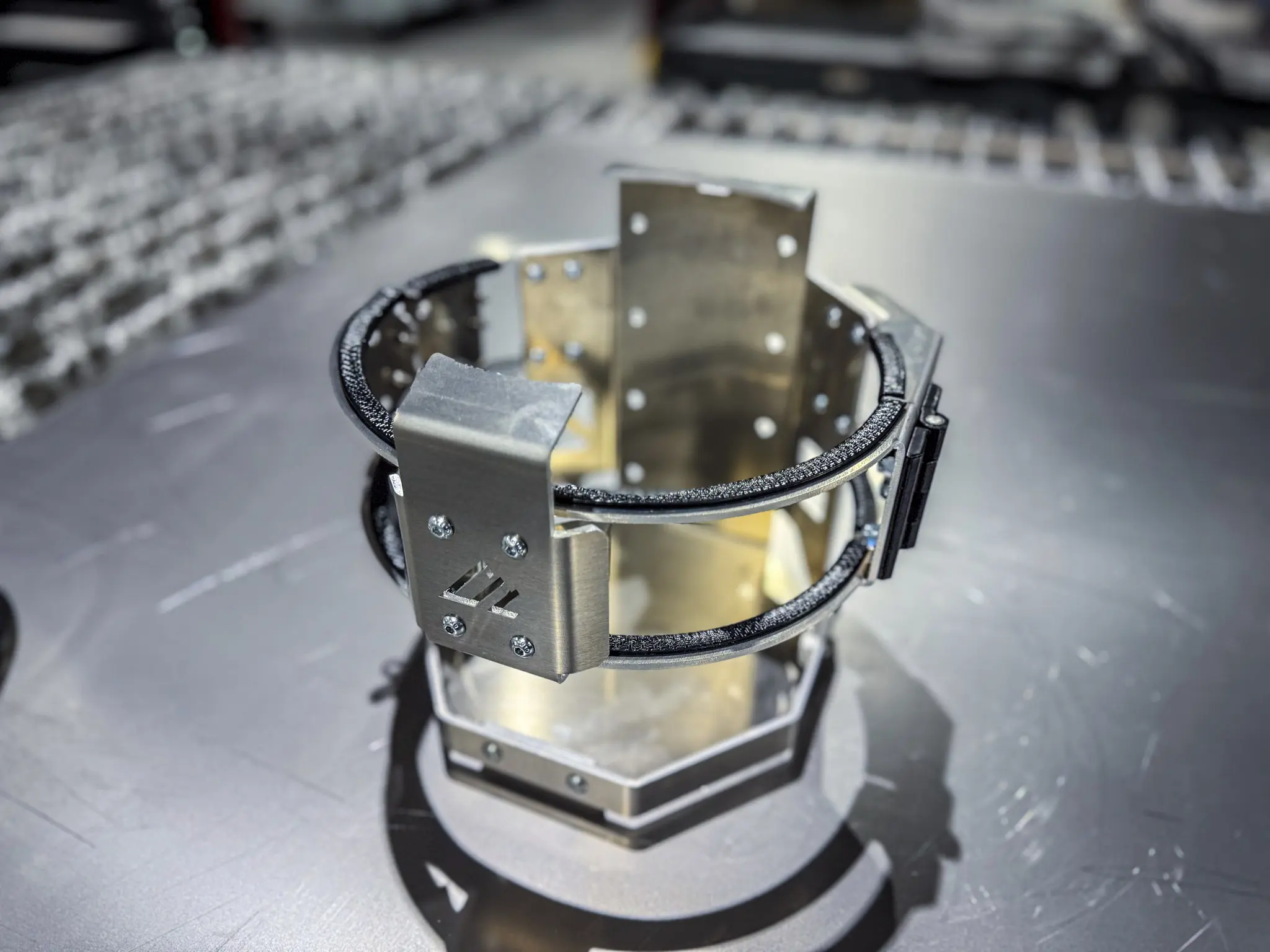 Lightweight 5LB Propane Tank Mount - Image 7