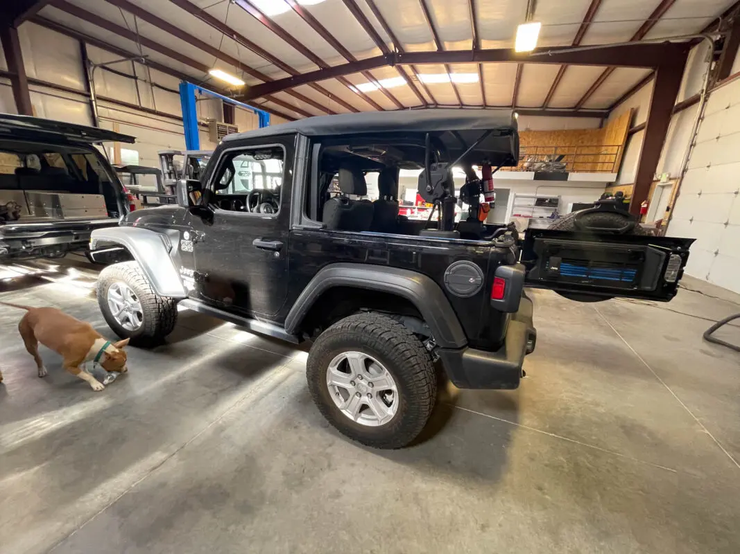 Black Wrangler JL – 2-Door Cargo Buildout