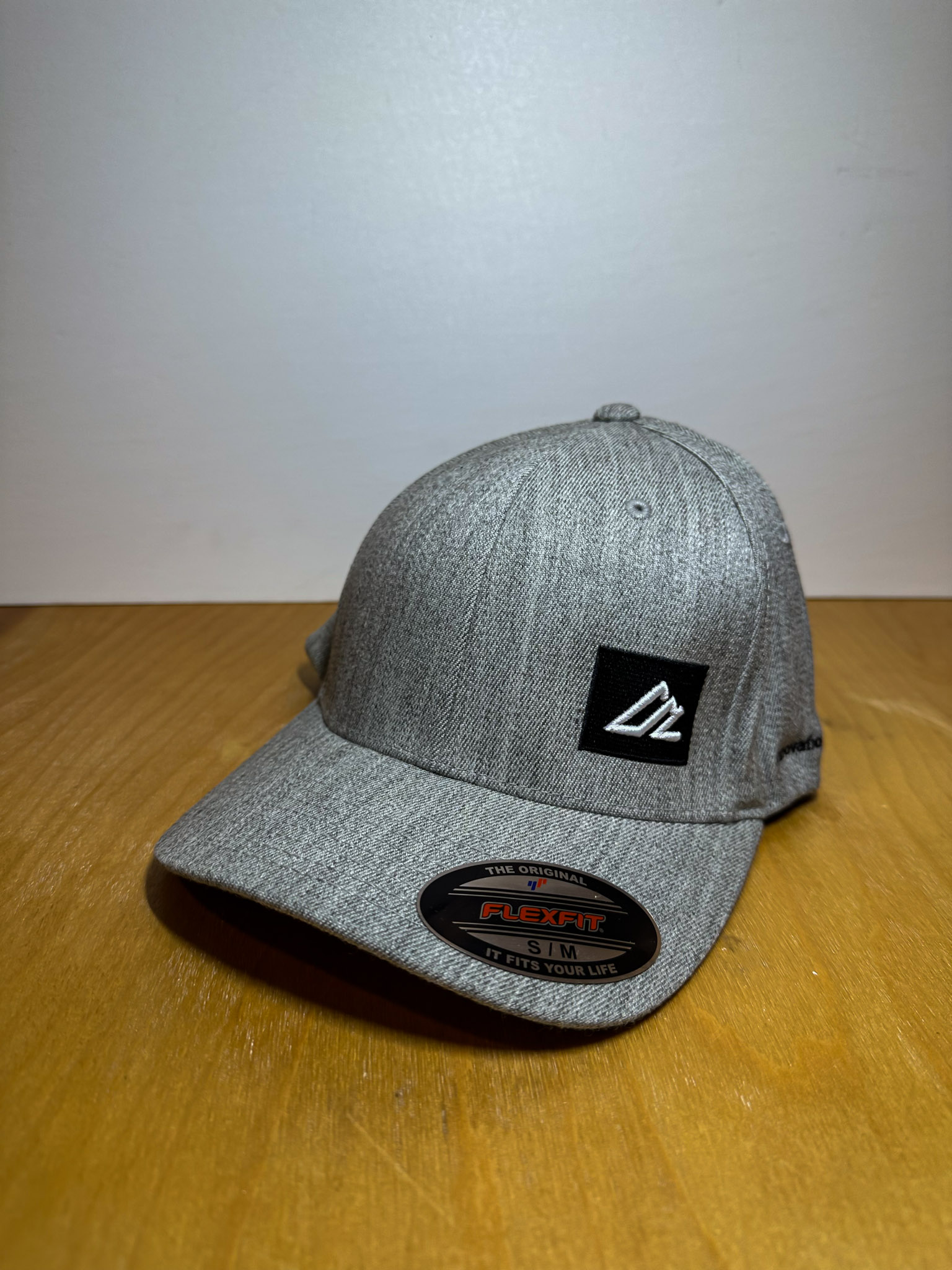 Lab Gray/Black Logo Hat American Original AAL FlexFit Adventure - -